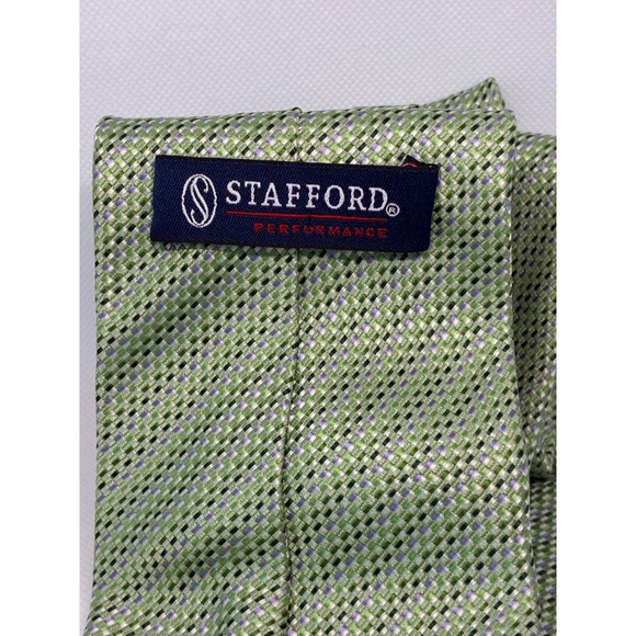 Stafford Performance Mens Green Silk Textured Geometric Weave Necktie Hand Made - Picture 7 of 8